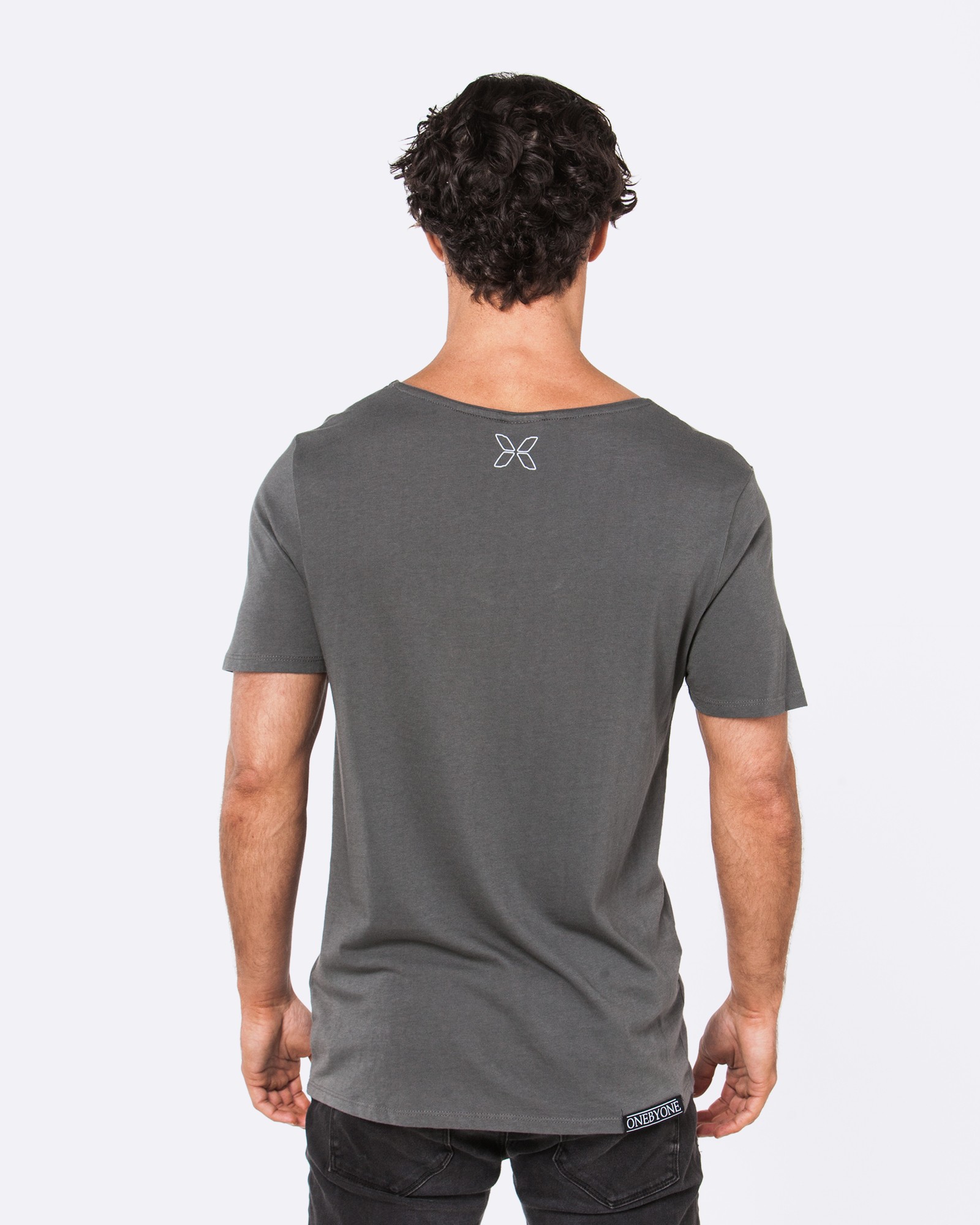 BETRAYED GREY TEE