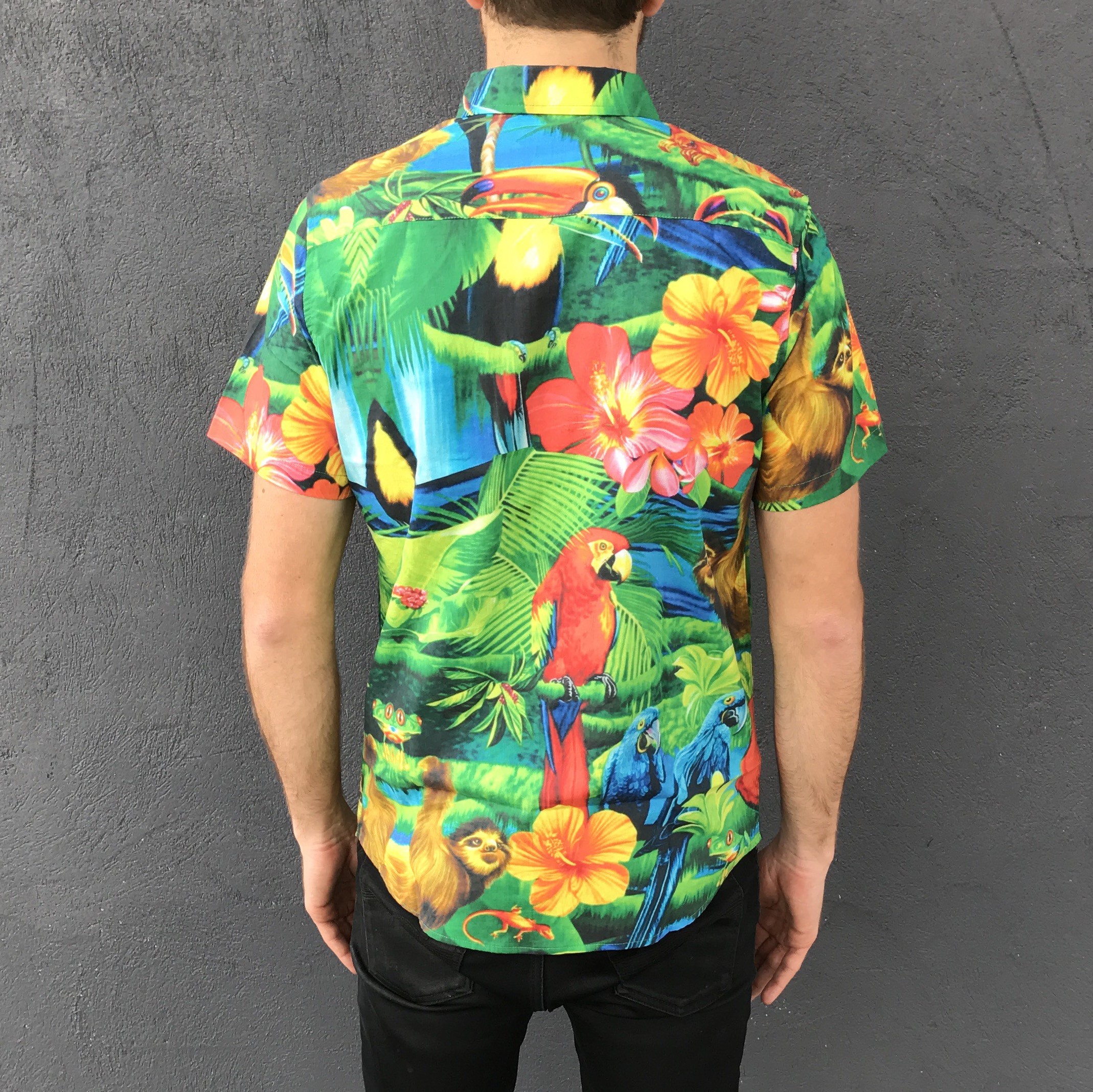 TROPICAL BUTTON UP PARTY SHIRT