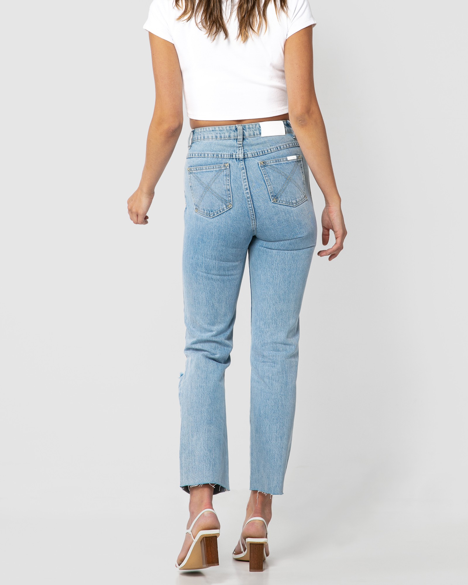 ARIANA JEANS