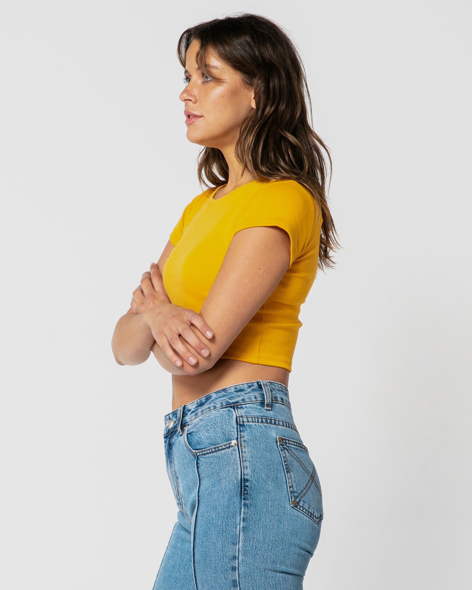 CLASSIC MUSTARD CROP TEE