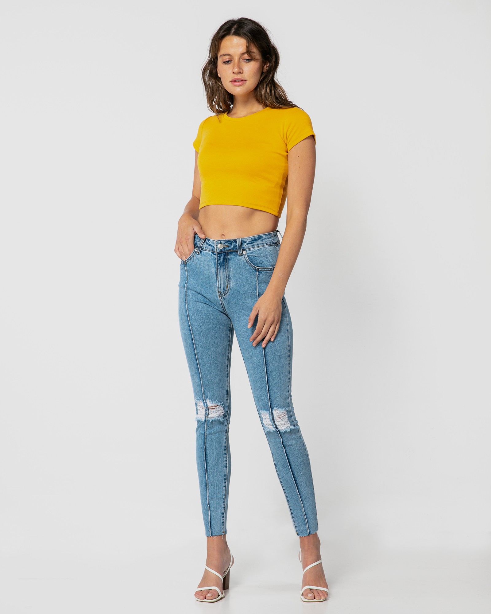 CLASSIC MUSTARD CROP TEE