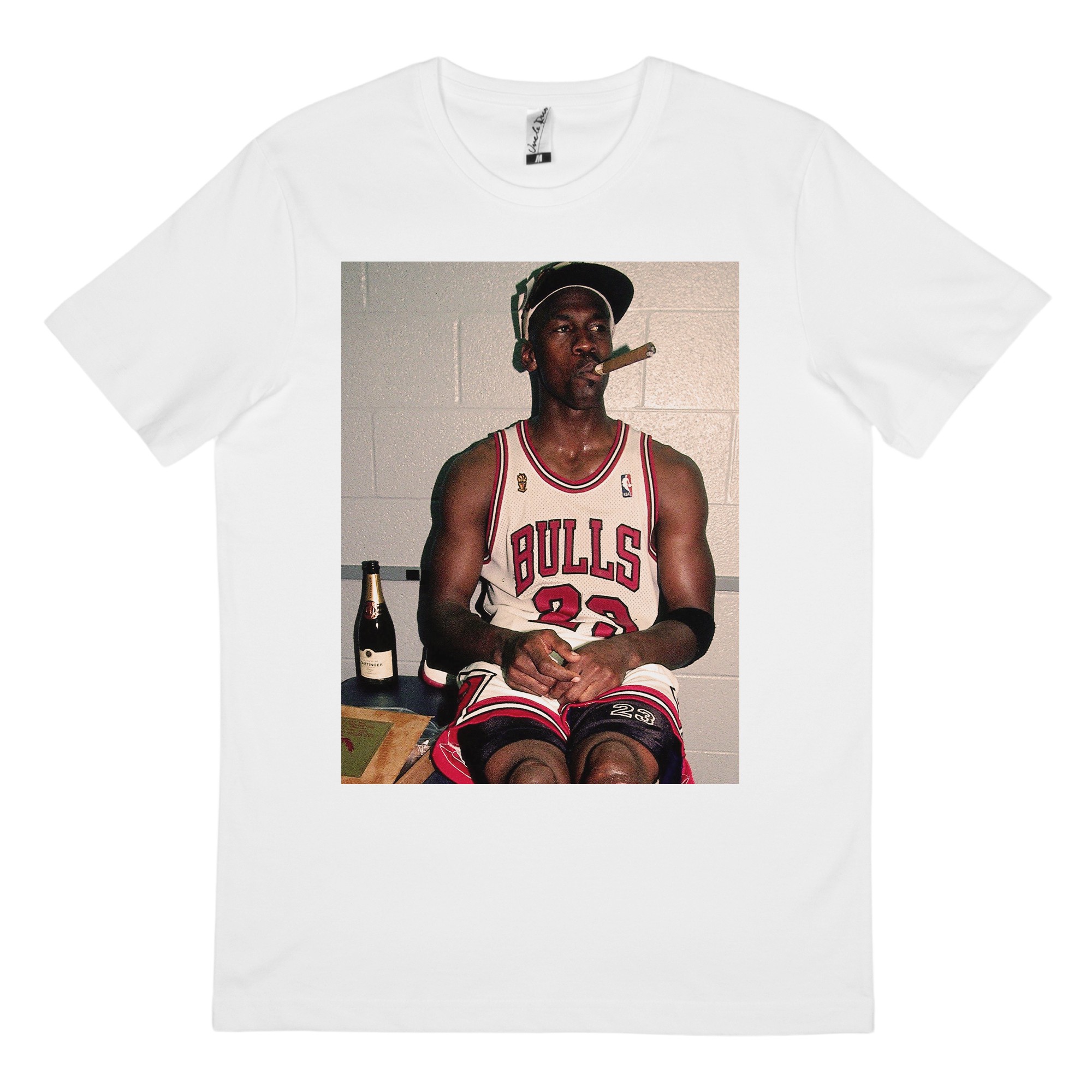 SMOKING HOT WHITE TEE SMOKING HOT WHITE TEE