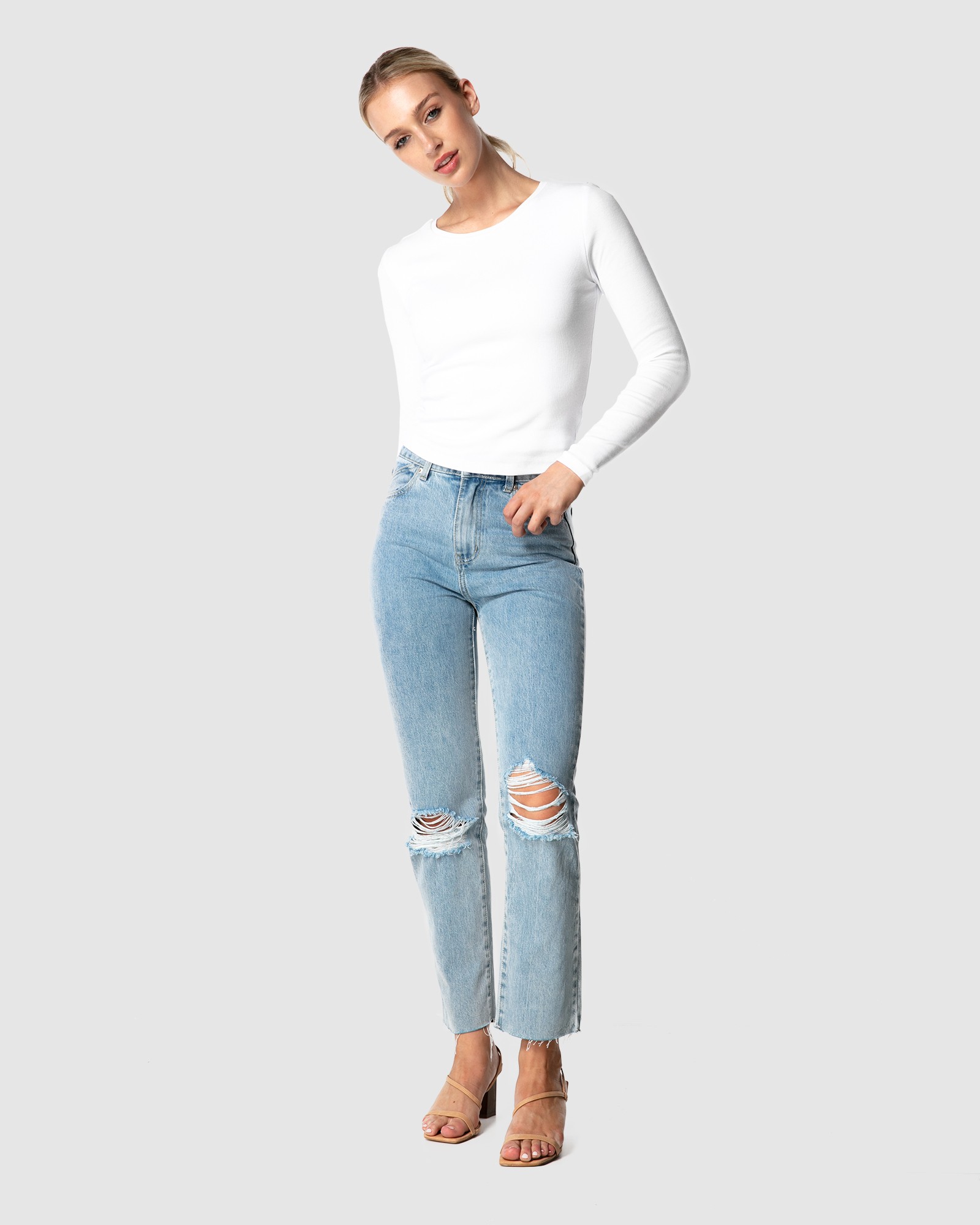 CLASSIC WHITE LONGSLEEVE TEE