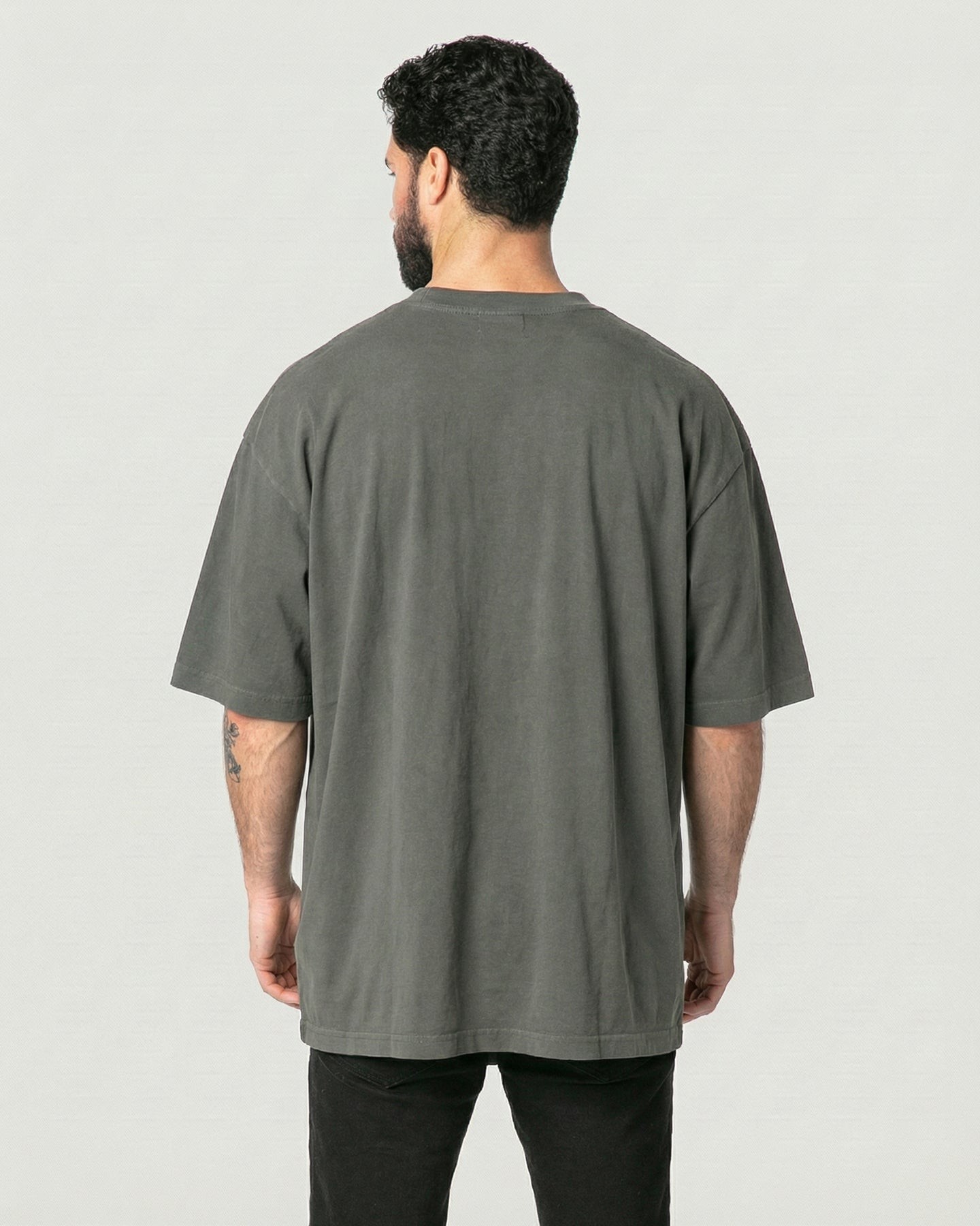 HEAVYWEIGHT CHARCOAL TEE
