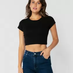 CLASSIC BLACK CROP TEE