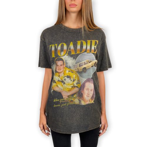 VINTAGE TV LEGEND UNISEX T-SHIRT