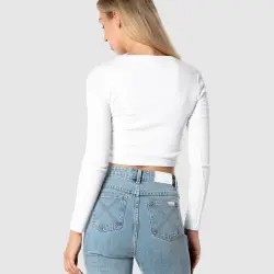 CLASSIC WHITE LONGSLEEVE CROP TEE