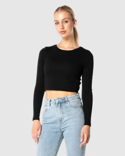 CLASSIC BLACK LONGSLEEVE CROP TEE